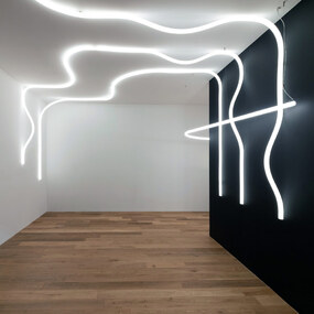 La Linea Wall/Ceiling Light